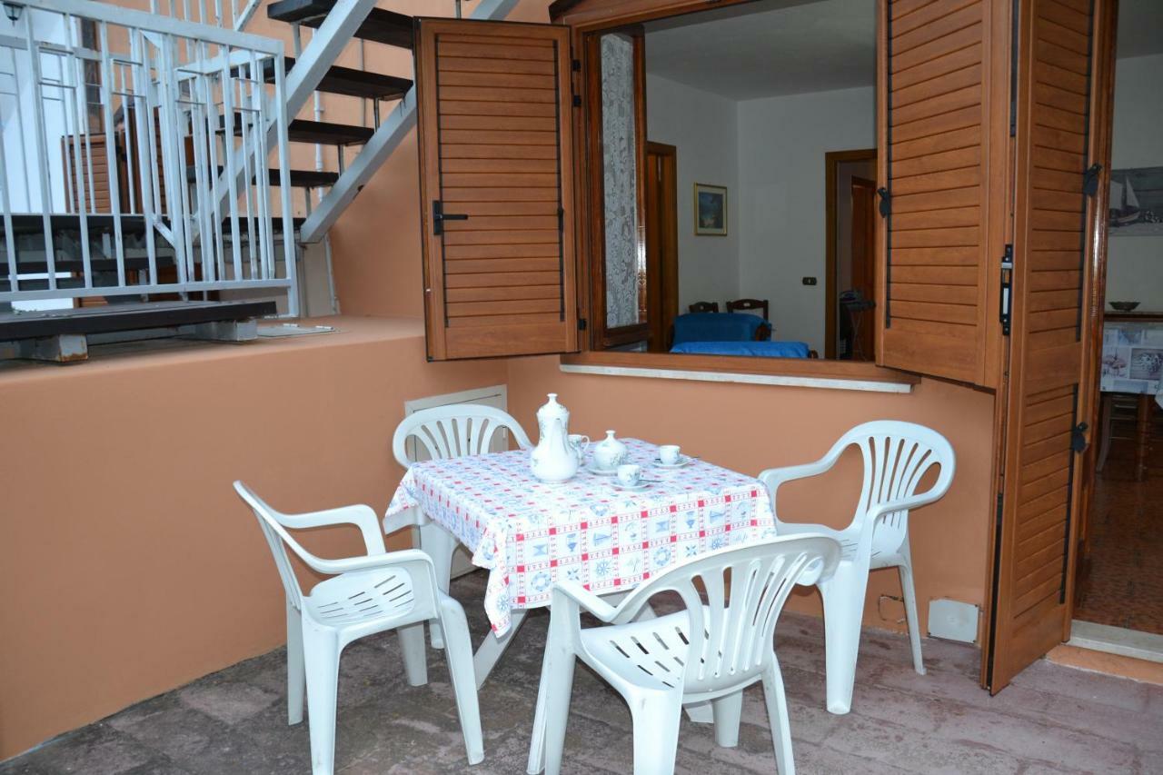 קאלה גונונה Confortevole Appartamento A Pochi Passi Dal Mare מראה חיצוני תמונה